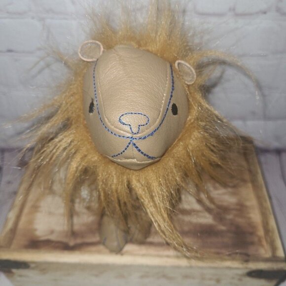 Monique Lhuillier Nursery Lion Bookend Vegan Leather - Picture 1 of 4